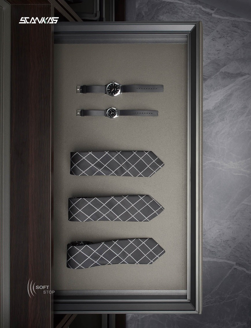 LEATHER ACCESSORIES DRAWER